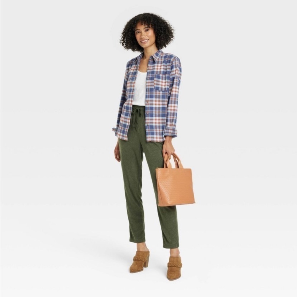 Universal thread flannel button down new